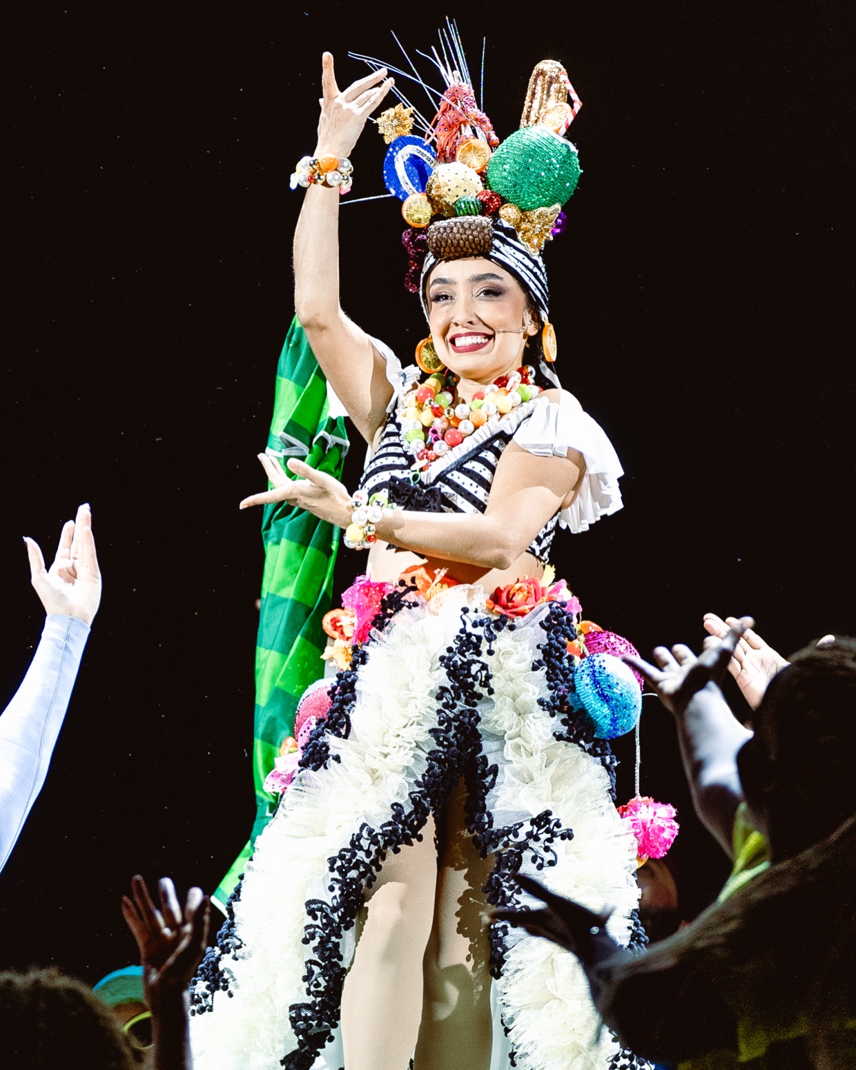 Performer on stage at the Roxy Dinner Show